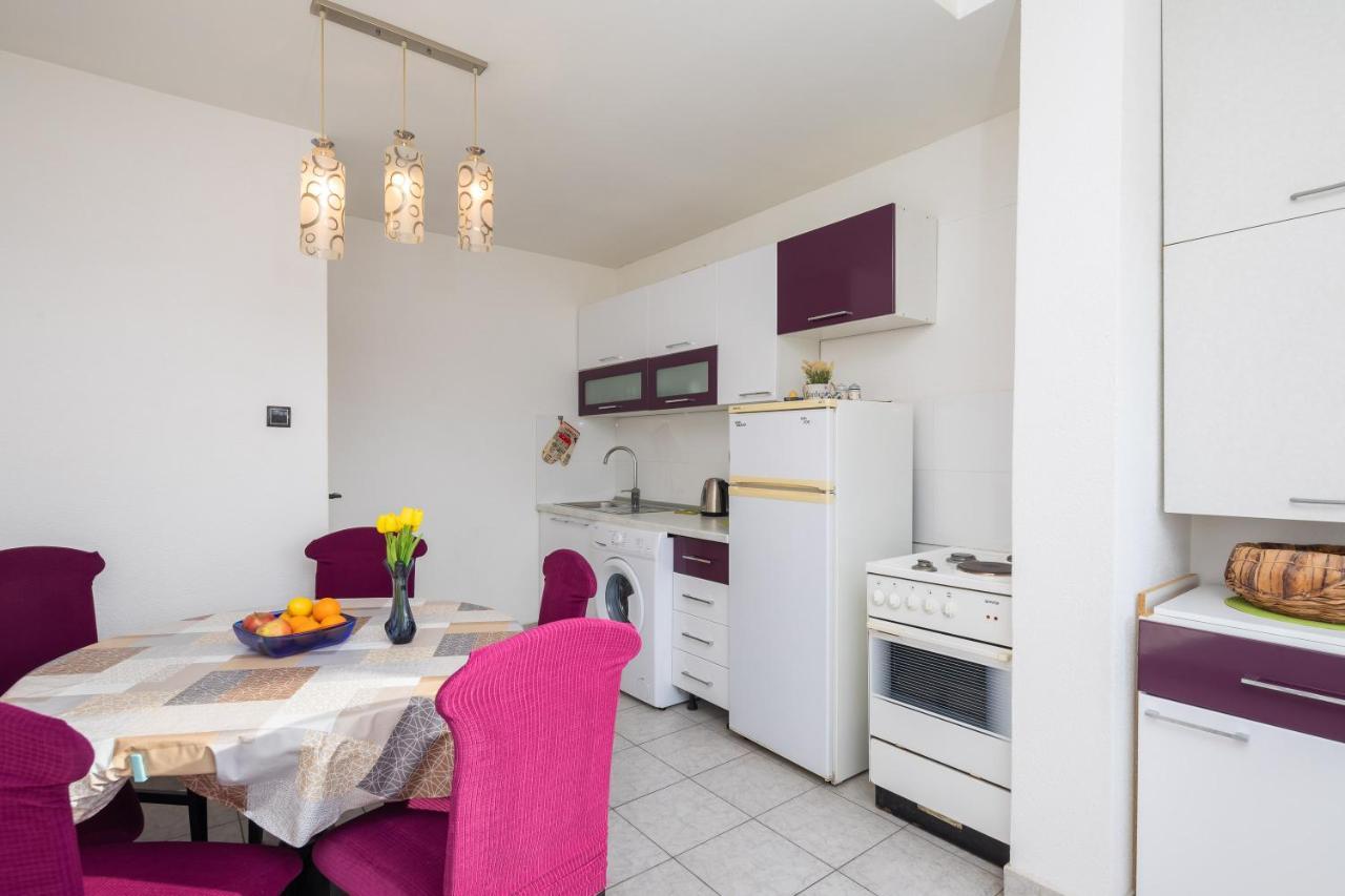 Edita - Apartment In Town Centre Makarska Exterior photo